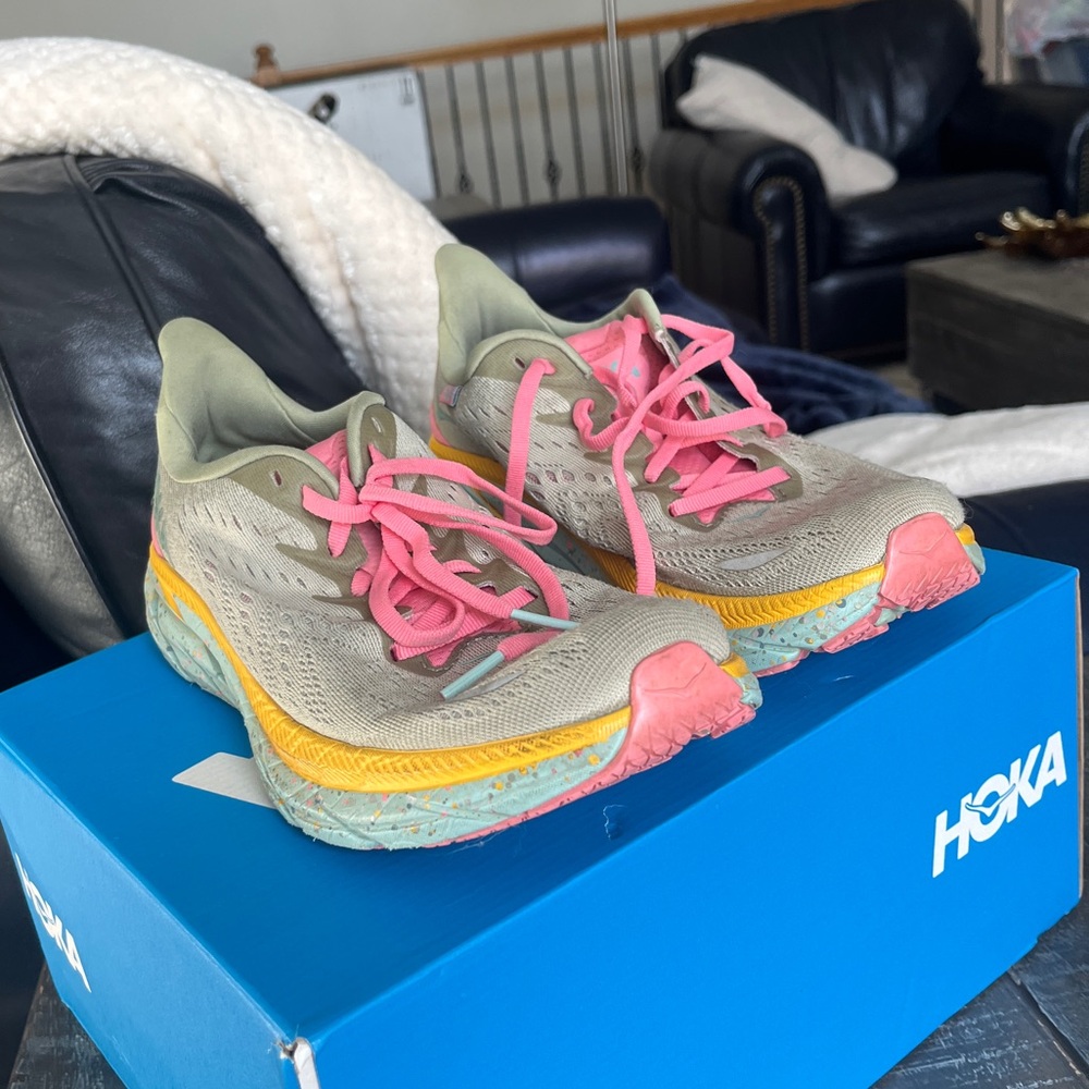 FREE PEOPLE X HOKA - limited edition HOKAS, size 7.5